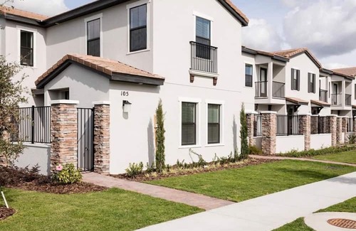 Haines City Condominio | Modern 3 Bed Town Home at Balmoral Resort-3SLTTH1