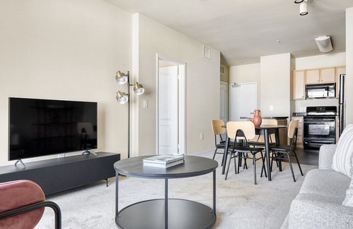 Los Angeles Apartamento | Sunny Playa Vista 1BR w/ Pool, W/D & Gym, nr beach, by Blueground