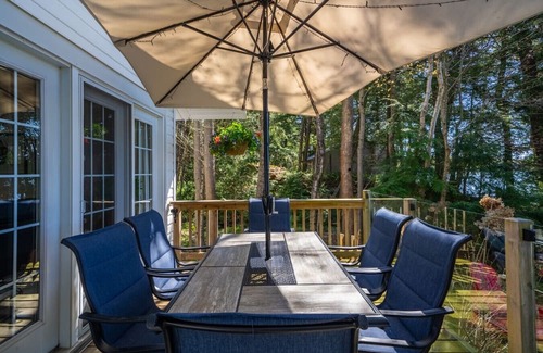 Seguin Cabaña | Serene Lake Cottage Escape