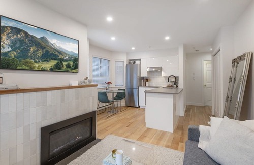 Grandview-Woodland Condominio | D20 - Modern urban living