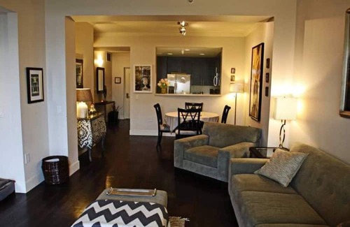 Westwood Apartamento | Luxury Apartment on Wilshire Corridor L09