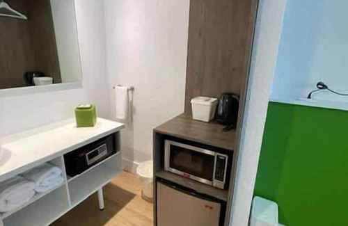 Kissimmee Apartamento | Impeccably cozy hotel room Developer Inn Express