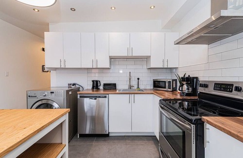 Maisonneuve Apartamento | 🌟 Modern vibrant with Parking – 2BR and confort