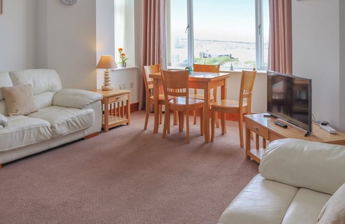 Dinas Dinlle Apartamento | 2 bedroom accommodation in Caernarfon