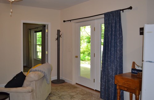 Morganza Apartamento | Walkout basement in Southern Maryland near PAX