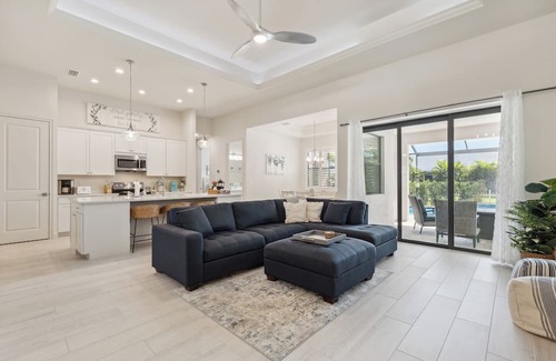 Pelican Casa | Casamego wants to know; Who Needs a Hotel?