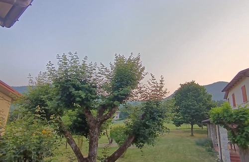 Burzanella Casa | Accommodation the oak trees, cottage with large garden