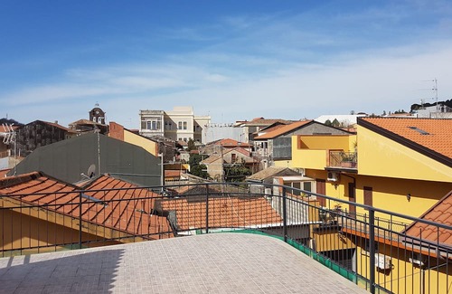 Nicolosi Apartamento | Apartment at the foot of Mount Etna with a private terrace and Mount Etna view