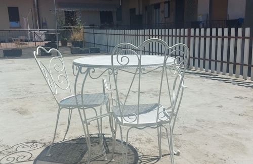 Borgomanero Apartamento | St. John House. Downtown apartment, pets allowed
