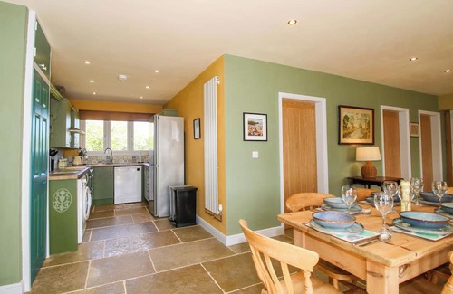 Clows Top Cabaña | DINGLE, family friendly, with open fire in Cleobury Mortimer