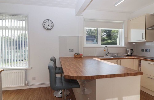 Heligan Cabaña | PEBBLE & PINE AT HARCOMBE HOUSE, family friendly in Chudleigh