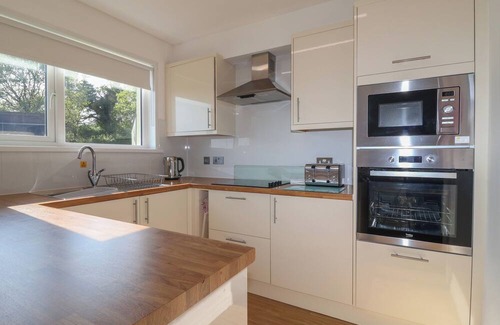 Heligan Cabaña | PEBBLE & PINE AT HARCOMBE HOUSE, family friendly in Chudleigh
