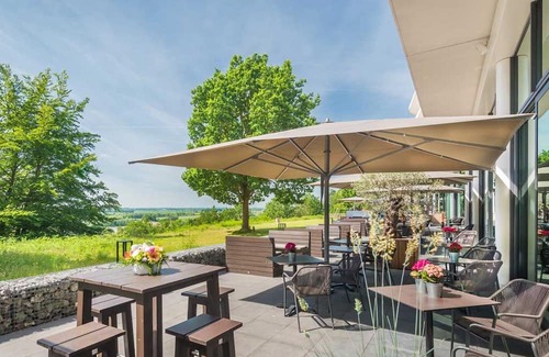 Wageningen Casa | Modern Getaway w/Gym, Relaxing Sauna & Scenic Terrace | Near Arboretum Belmonte