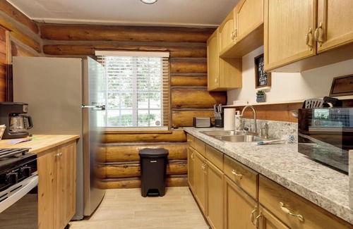 Mount Laguna Cabina | Hike, Bike & Explore: Woodsy Retreat in Mt Laguna!