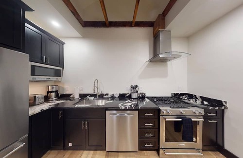 Downtown Santa Fe Casa | Artesia Casita: Downtown Santa Fe Railyard District, short walk to Plaza