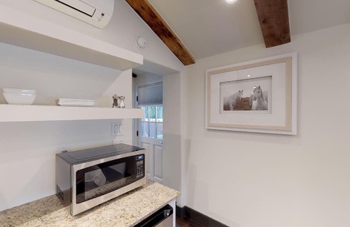 Historic Eastside Casa | Delgado E: Just one block from Canyon Road!