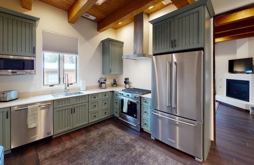 Historic Eastside Casa | Delgado C-1: Just one block from Canyon Road!