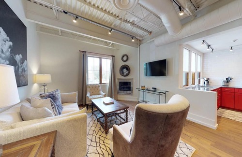 Downtown Santa Fe Condominio | The Lincoln 201, 2 Bed / 2, Bath Luxury Loft Style Condo
