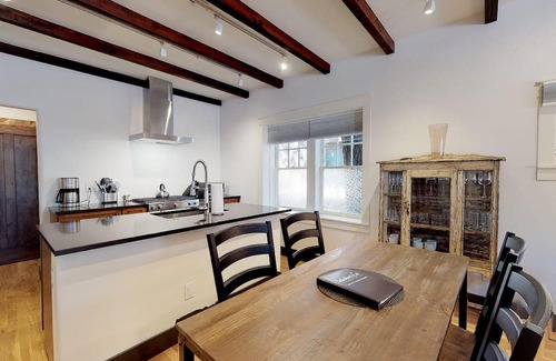Historic Eastside Casa | Delgado D: One block from Canyon Road!