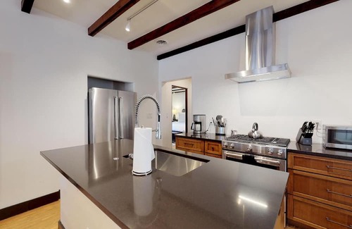 Historic Eastside Casa | Delgado D: One block from Canyon Road!