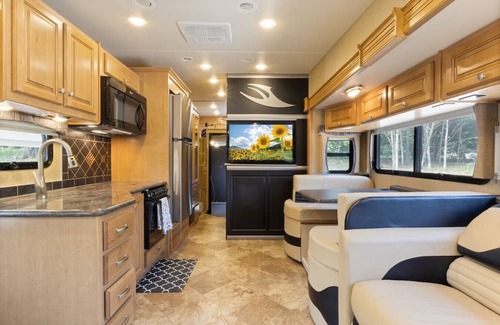 Osage Beach Casa | RV Retreat - Pool - Next to Margaritaville