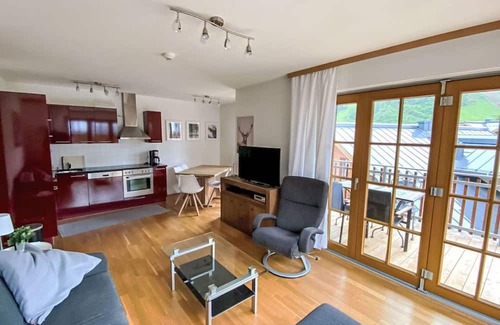 Rauris Apartamento | Precioso apartamento para 6 personas con piscina, WIFI, TV, terraza y aparcamiento