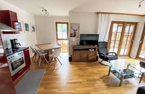 Rauris Apartamento | Bonito apartamento para 6 personas con WIFI, piscina, TV, terraza y aparcamiento