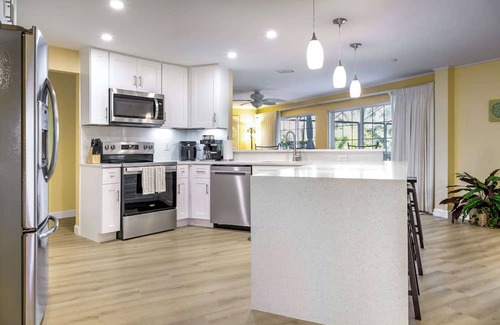 Lochmoor Waterway Estates Casa | ‼️Family-Ready‼️ 4BR with Heated Pool & BBQ