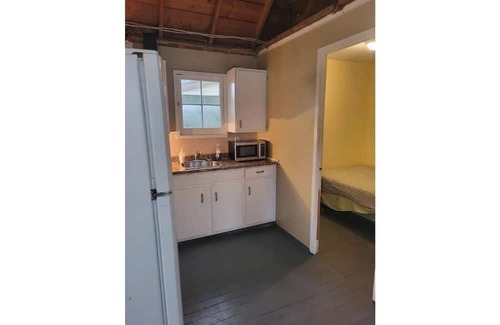 Grand Bend Cabina | Cozy Cabin #1, 1 block to the beach