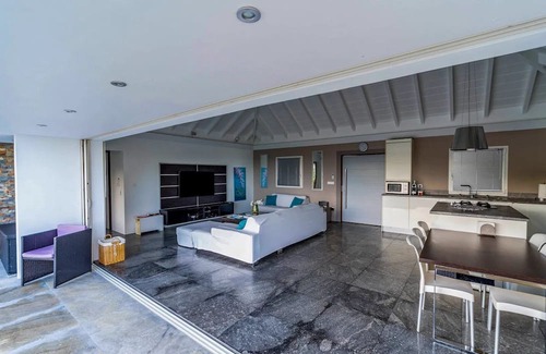 Saint-Jean Villa | Amazing Villa With Views Over the Bay