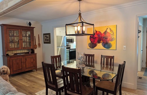 Highlands Casa | Charming 2-bedroom renovated townhome in Highlands. One mile from Main Street.