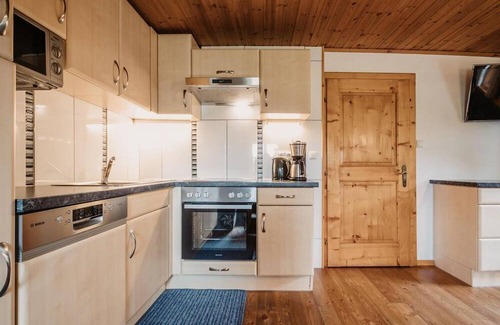 Wagrain Cabina | Vacation home "Weitblick" - for 8-15 pers./5 bedrooms - THE "ZwisleggGut"