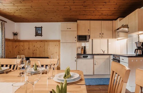 Wagrain Cabina | Vacation home "Weitblick" - for 8-15 pers./5 bedrooms - THE "ZwisleggGut"