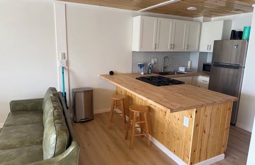 Punaluu Condominio | Tranquil 1-bedroom condo on a sandy beach in Hauula