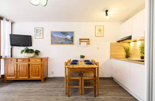 Saint-Lary-Soulan Apartamento | Studio near center and cable car Free WiFi