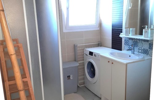 Vic-la-Gardiole Apartamento | Cosy apartment with spacious terrace