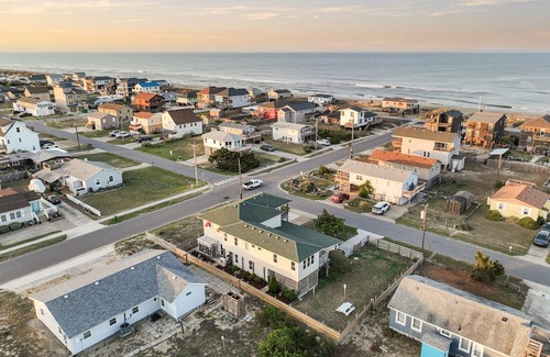 Colington Cabaña | Counting Pelicans + Ocean View + Pelican Hunt in Kill Devil Hills, NC