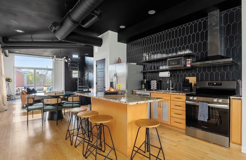 Butchertown Casa | The Rickhouse ~ Elegance & Fun Wrapped In One!