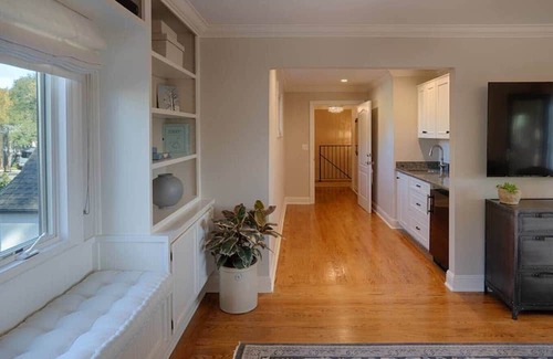 Sebastopol Casa | Timeless Elegance-5BR 1930s Home