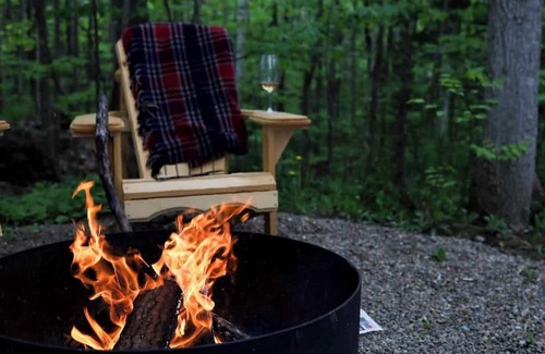 Miller Lake Casa | Renovated RV Near Tobermory & The Grotto