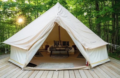 Miller Lake Casa | Nautical Glamping close to Grotto
