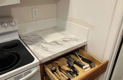 Hazelwood Apartamento | Cute Studio Apartment SE Portland