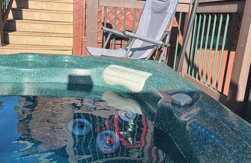 Canandaigua Casa | Canandaigua Lake access via 3 private beaches and park - RV with AC, hot tub