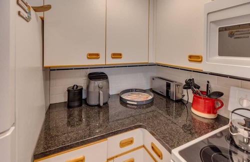Lincoln Casa | Riverside Penthouse Condo
