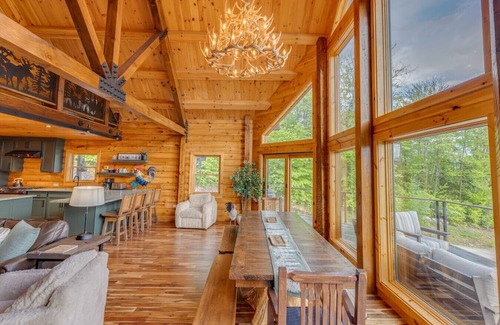 Thornton Cabina | Mountaintop Cabin with Incredible View