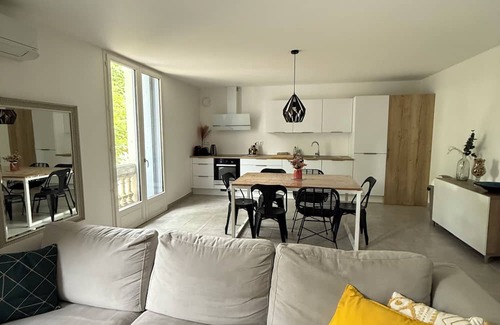 Marsillargues Apartamento | Le Hugo F3 in maison de maître - Charm & conviviality close to town and beaches