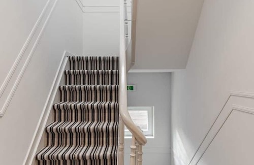 Kristus-Koning Apartamento | Luxury two-room suite with balcony near city center