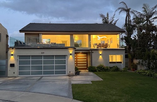 La Jolla Casa | Calumet Luxury Paradise, a stunning 4BD, 3BA contemporary home with ocean views