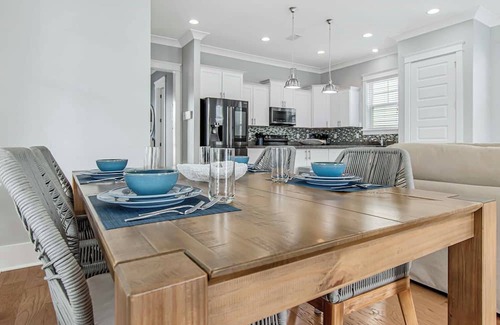 Navarre Beach Casa | 🌊 Sugar Beach | Soundside Access, Resort Perks, 4BR Family-Friendly