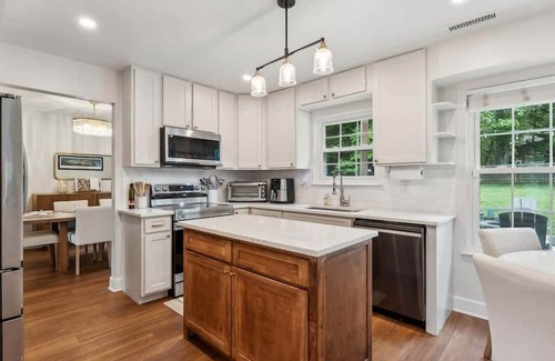 Annapolis Casa | Pet-Friendly & Spacious Home in Annapolis